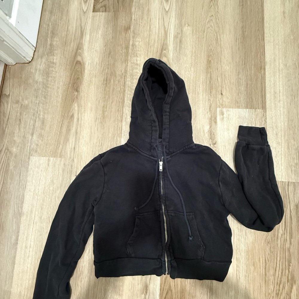 Brandy Melville zip up